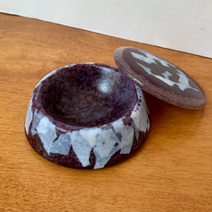 Purple and vanilla round glass box